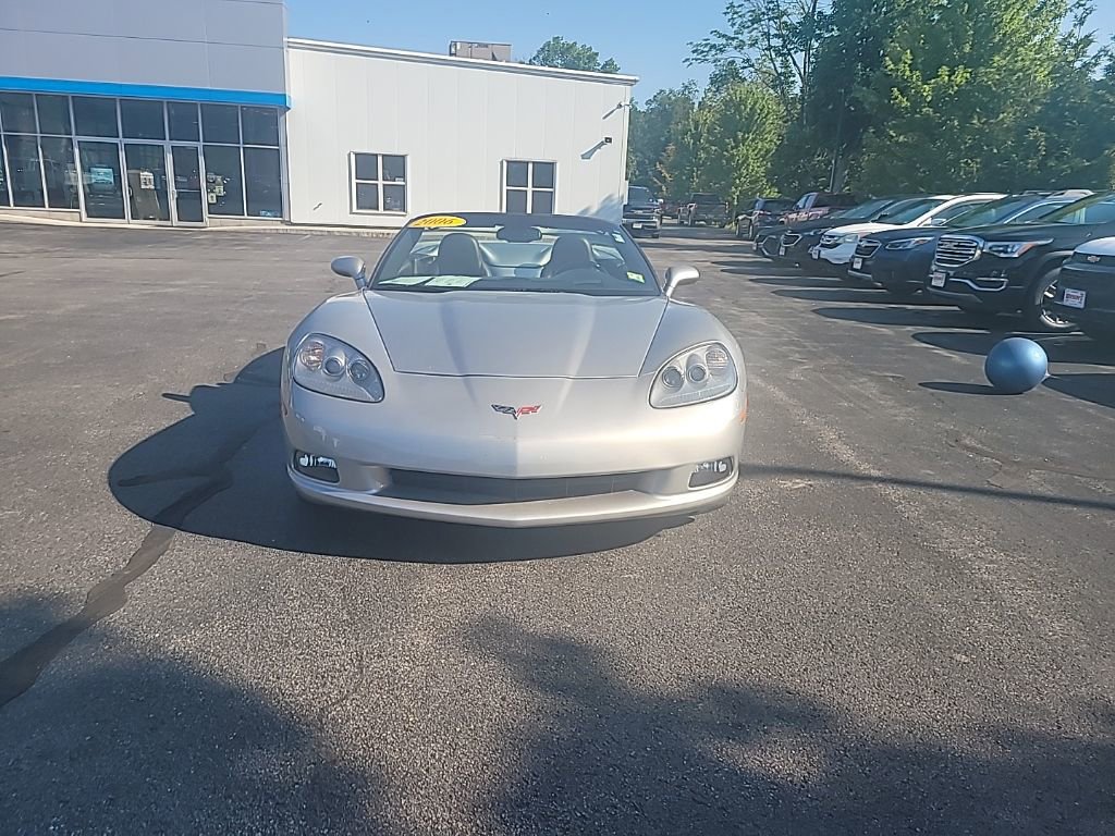 Used 2006 Chevrolet Corvette Convertible w/ Preferred Equipment Group image 16