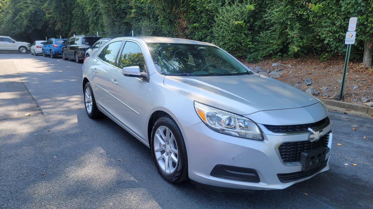Used 2015 Chevrolet Malibu LT w/ Power Convenience Package FWD image 3