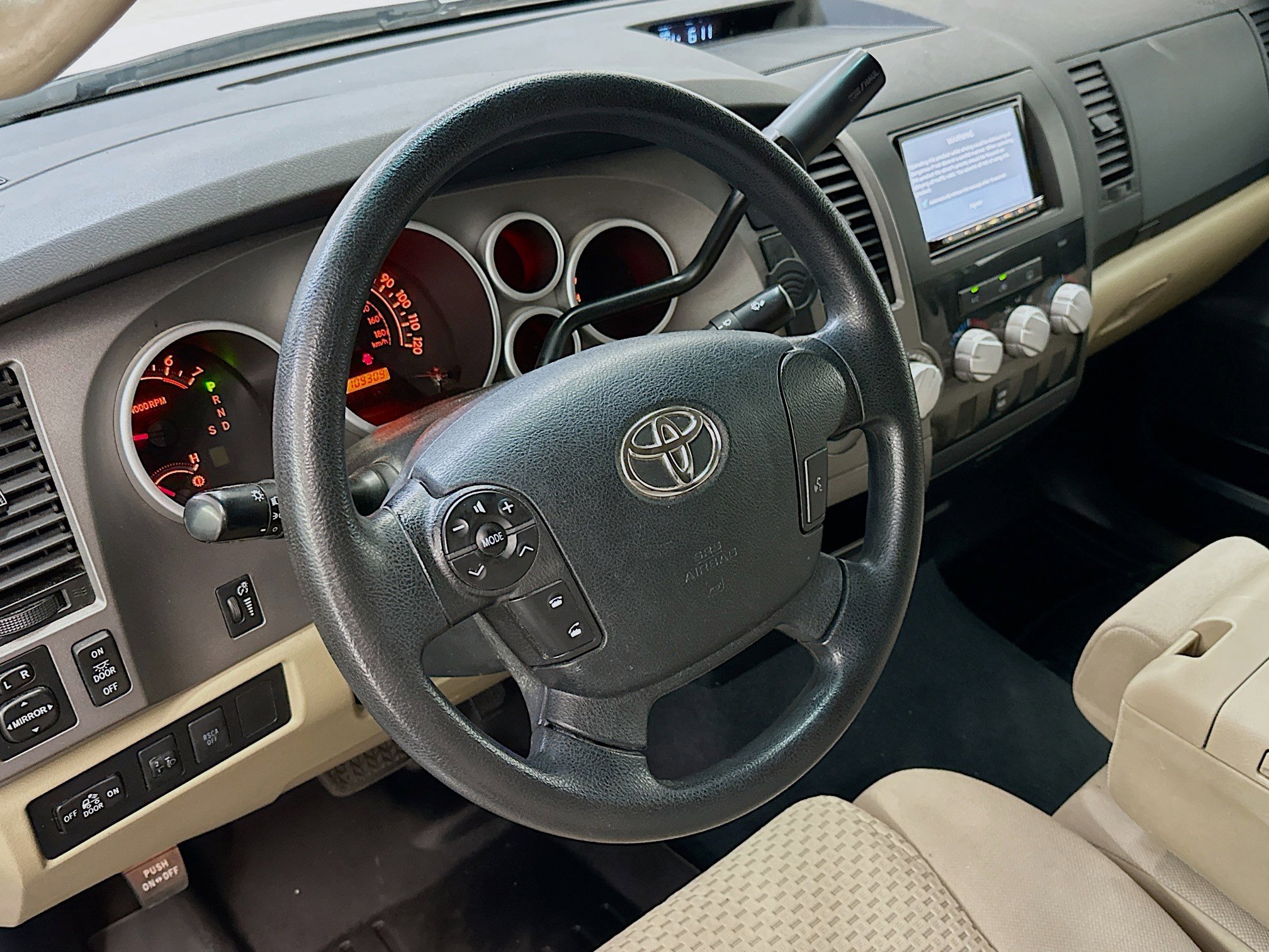 Used 2012 Toyota Tundra 4x4 CrewMax w/ Tow Pkg image 18