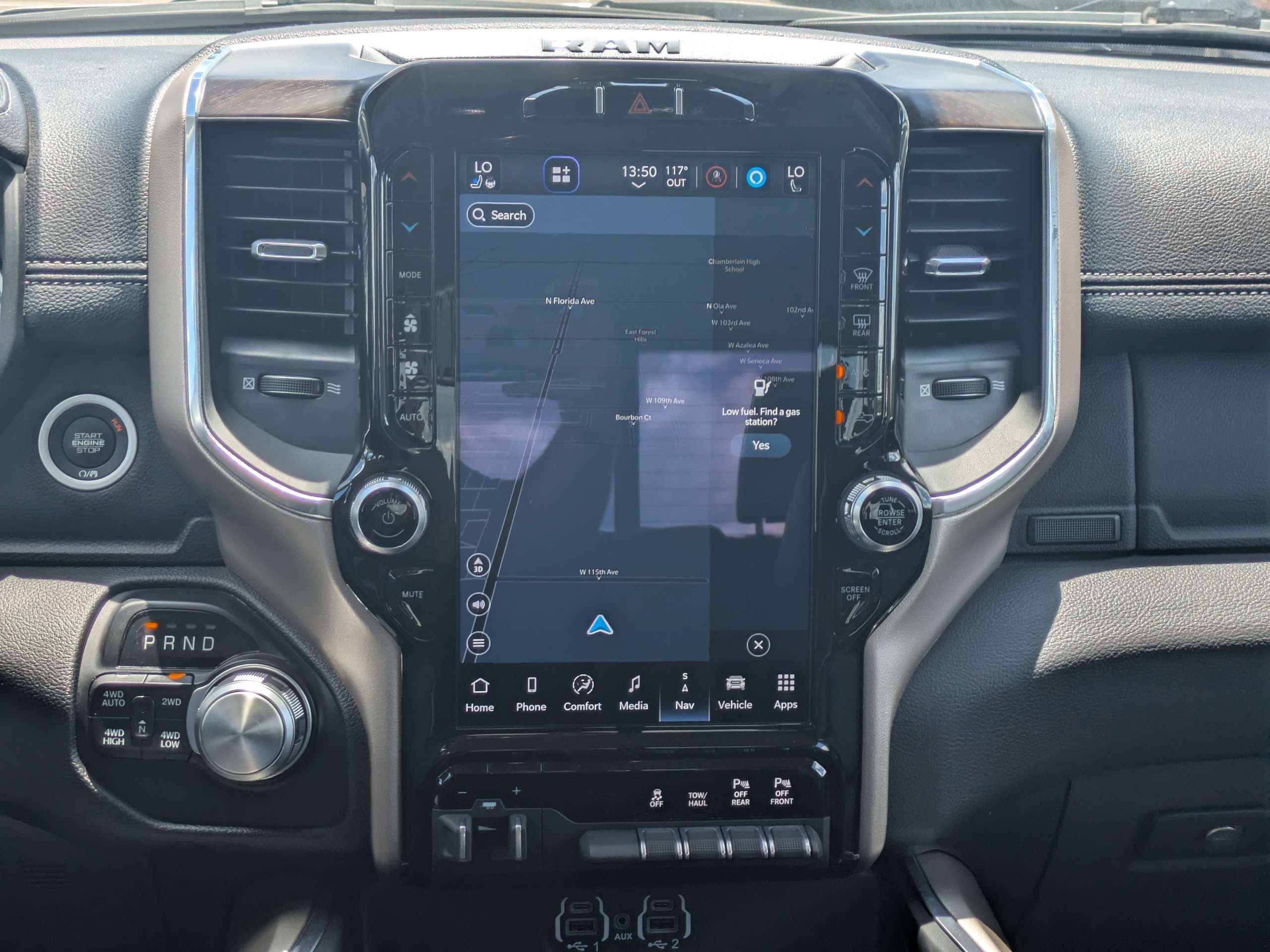 Used 2022 RAM 1500 Laramie AWD/4WD image 16
