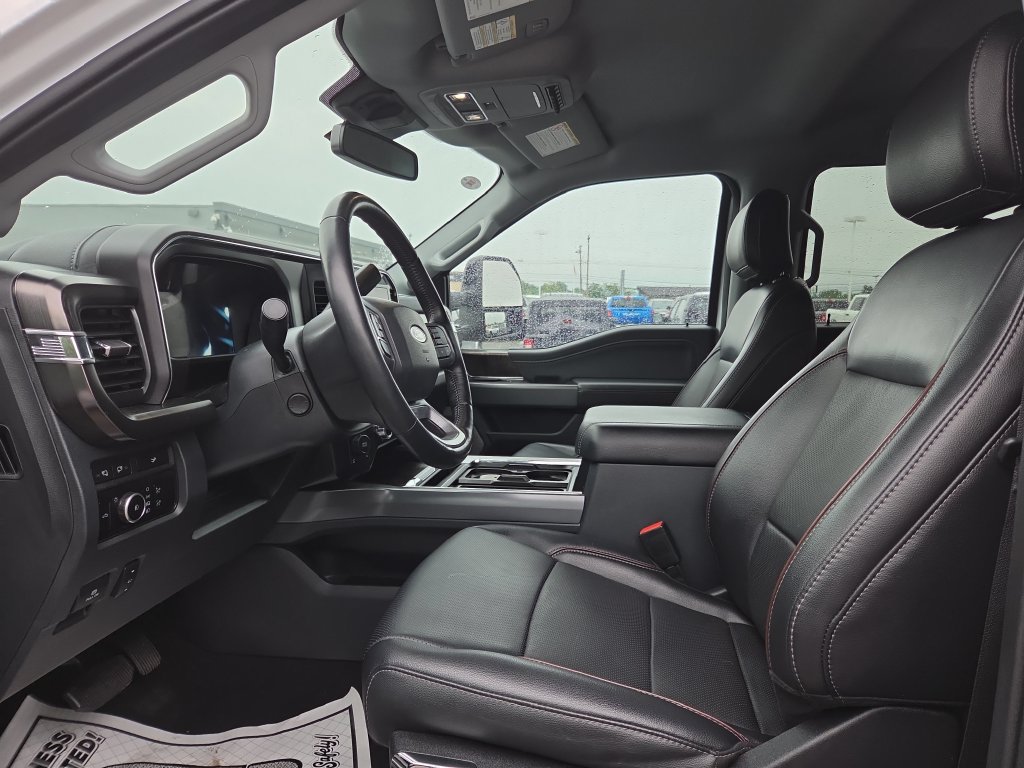 Used 2024 Ford F250 Lariat w/ Sport Appearance Package AWD/4WD image 2