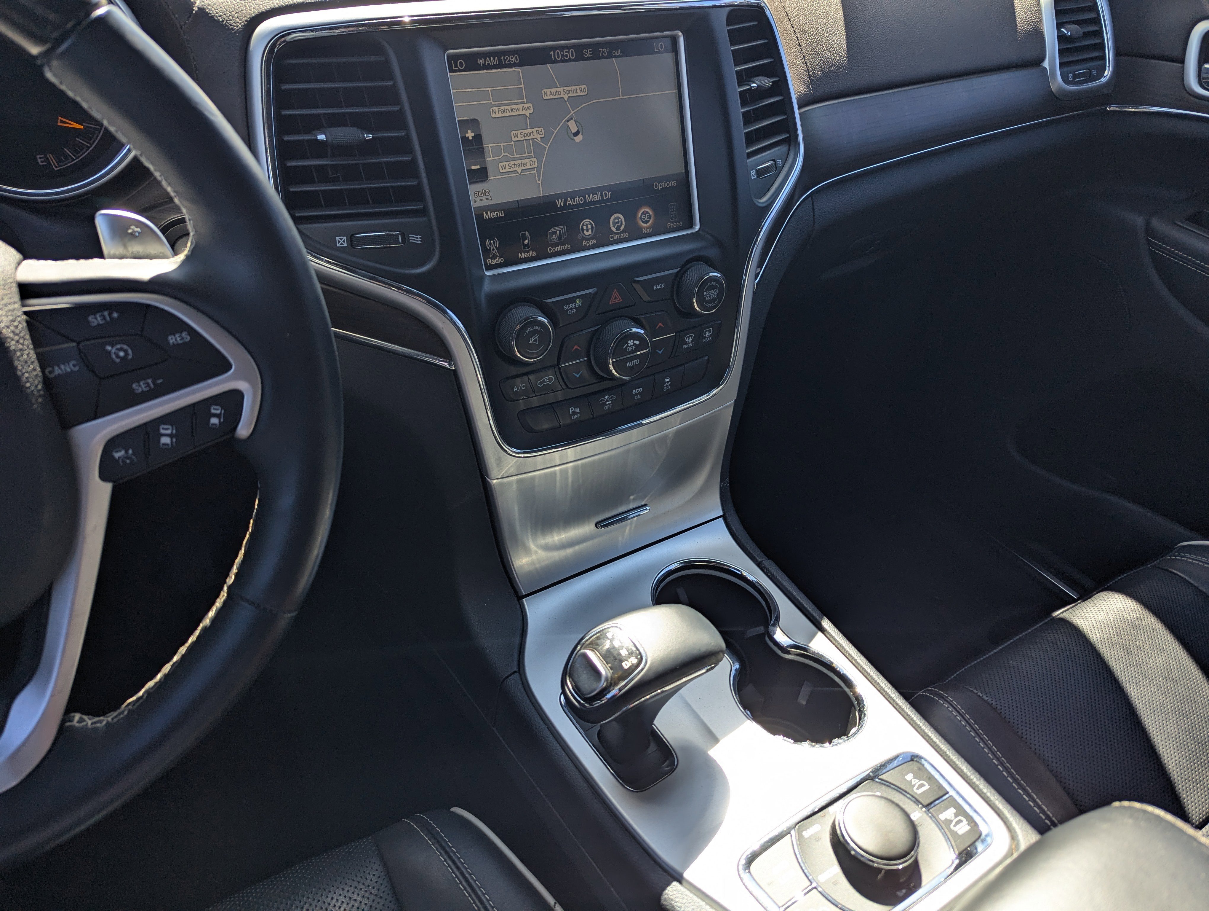 Used 2014 Jeep Grand Cherokee Overland w/ Advanced Technology Group image 10