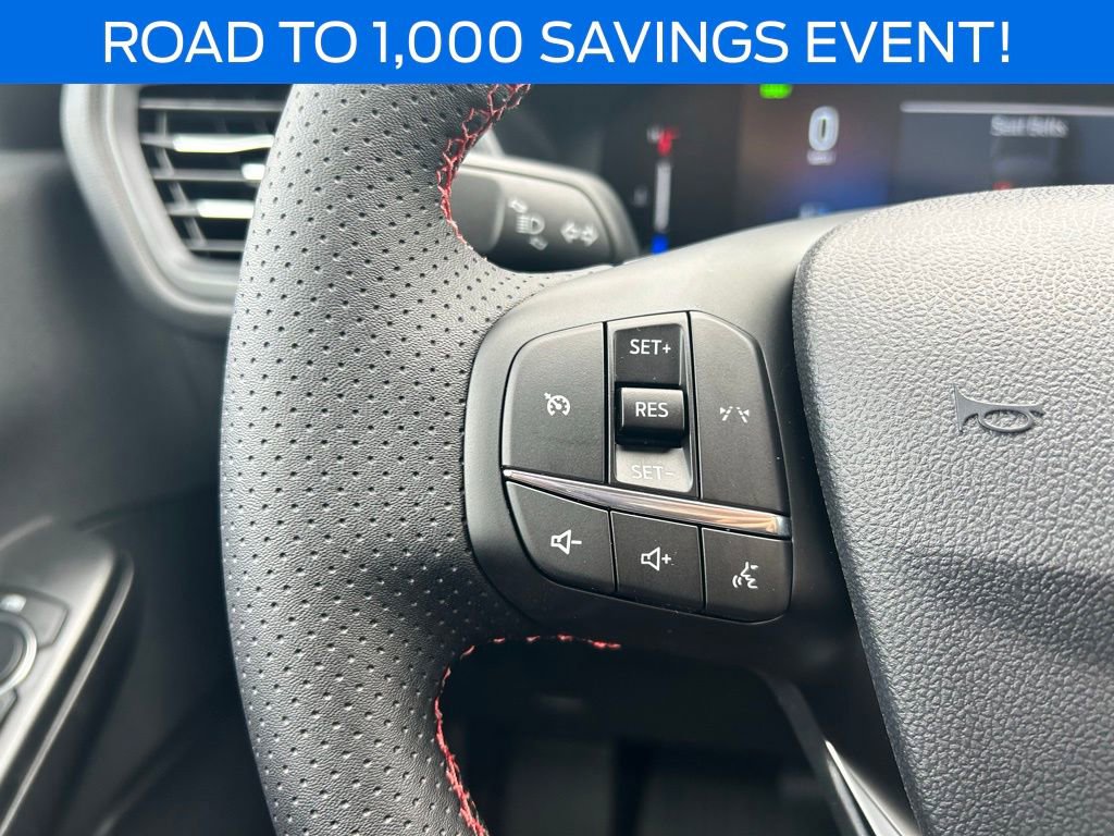 New 2025 Ford Escape ST-Line Elite w/ Class II Trailer Tow Package image 31