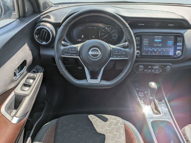 Used 2024 Nissan Kicks SR FWD image 17