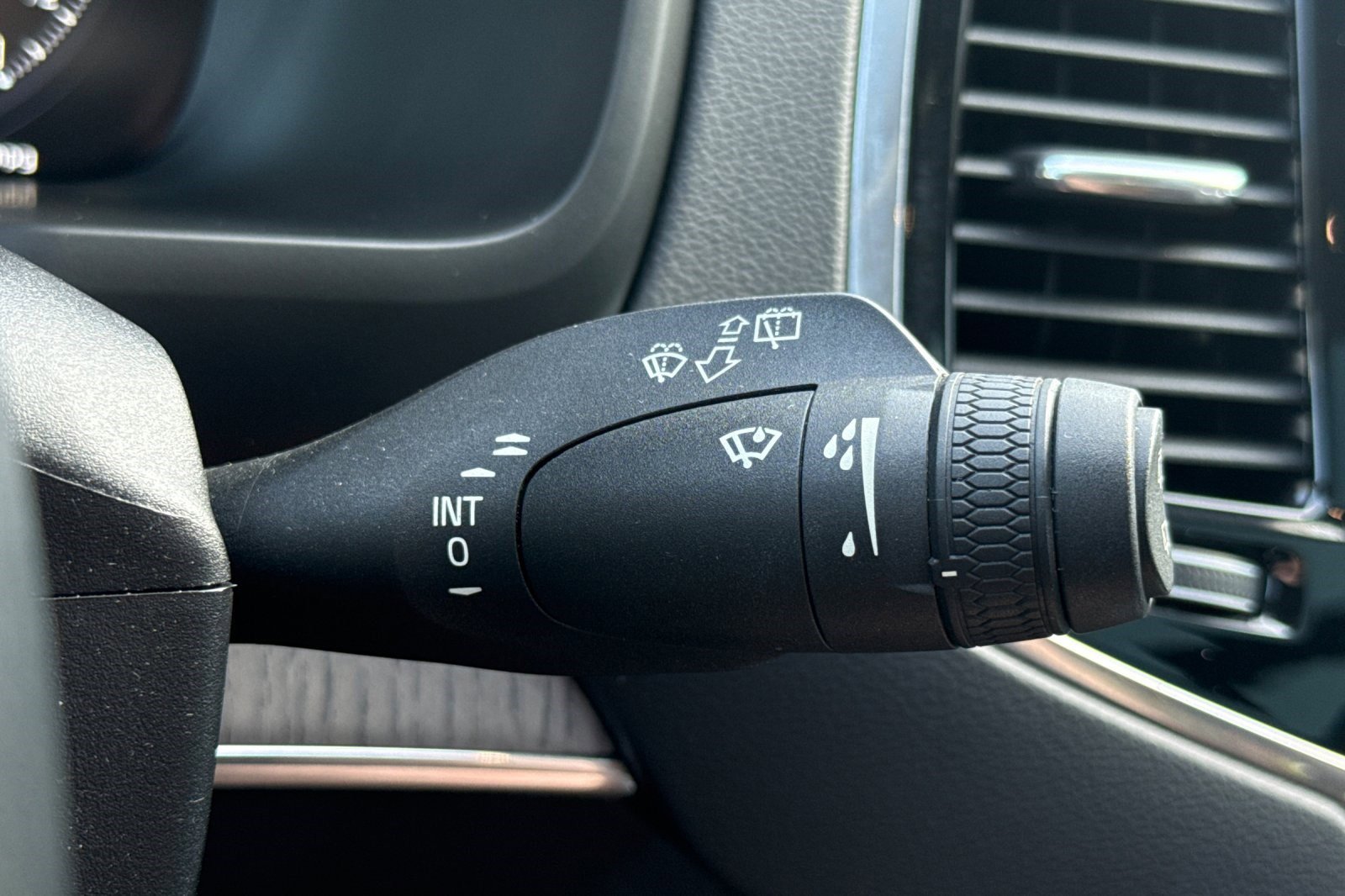 Used 2022 Volvo XC90 T8 Inscription w/ Advanced Package image 34