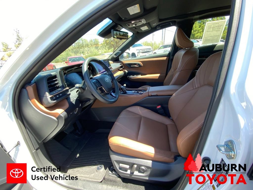 Certified 2025 Toyota Crown Signia w/ Advanced Technology Package AWD/4WD image 32