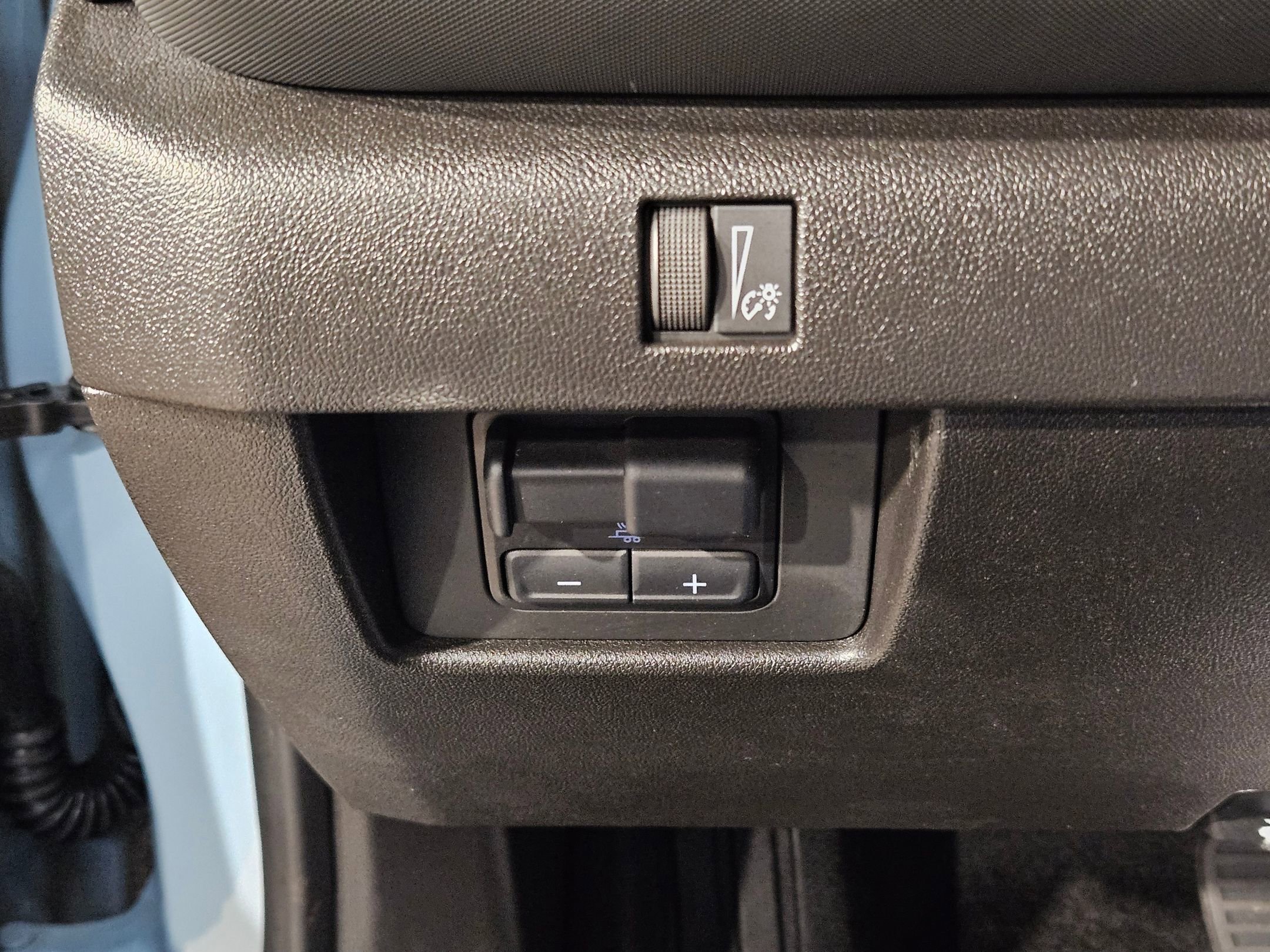 Used 2025 Chevrolet Colorado Z71 image 25