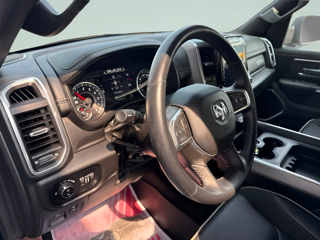 Used 2023 RAM 1500 Laramie AWD/4WD image 14