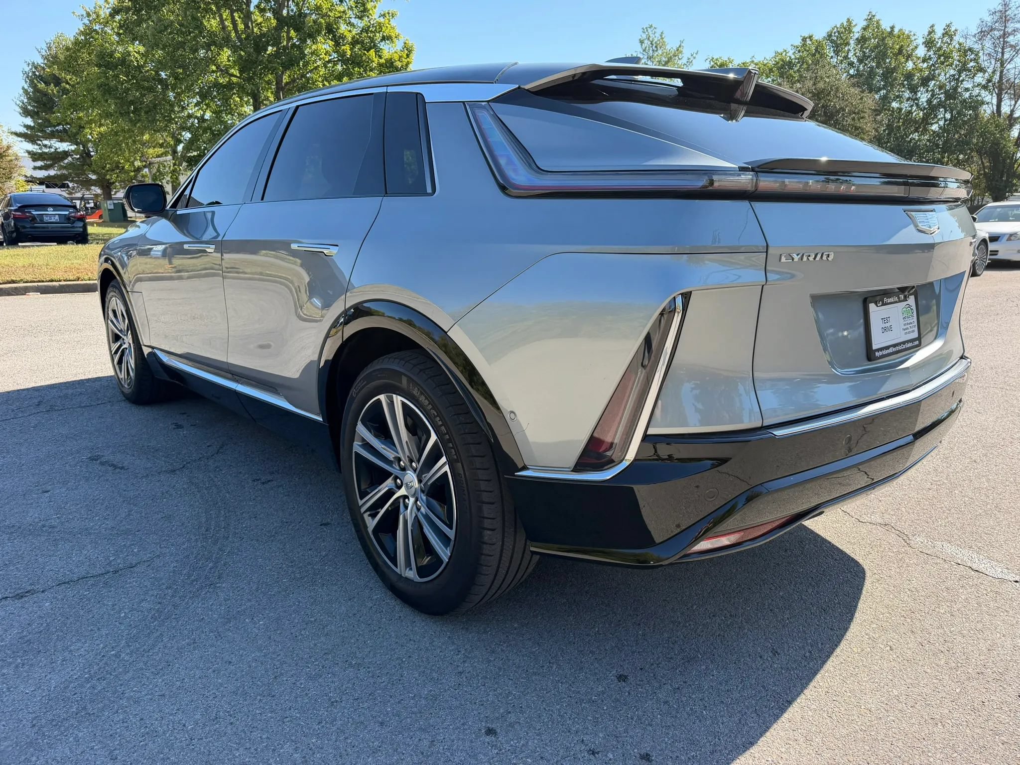 Used 2024 Cadillac Lyriq Luxury AWD/4WD image 5