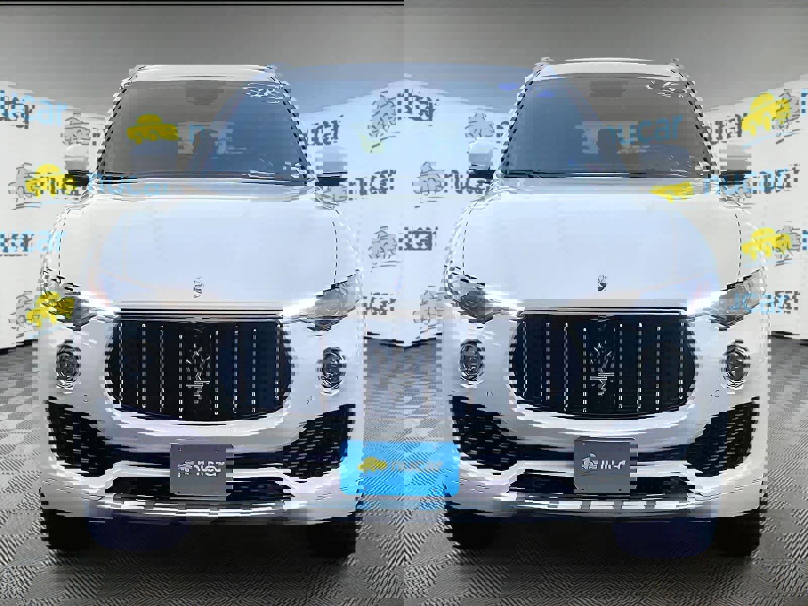 Used 2018 Maserati Levante GranLusso image 2