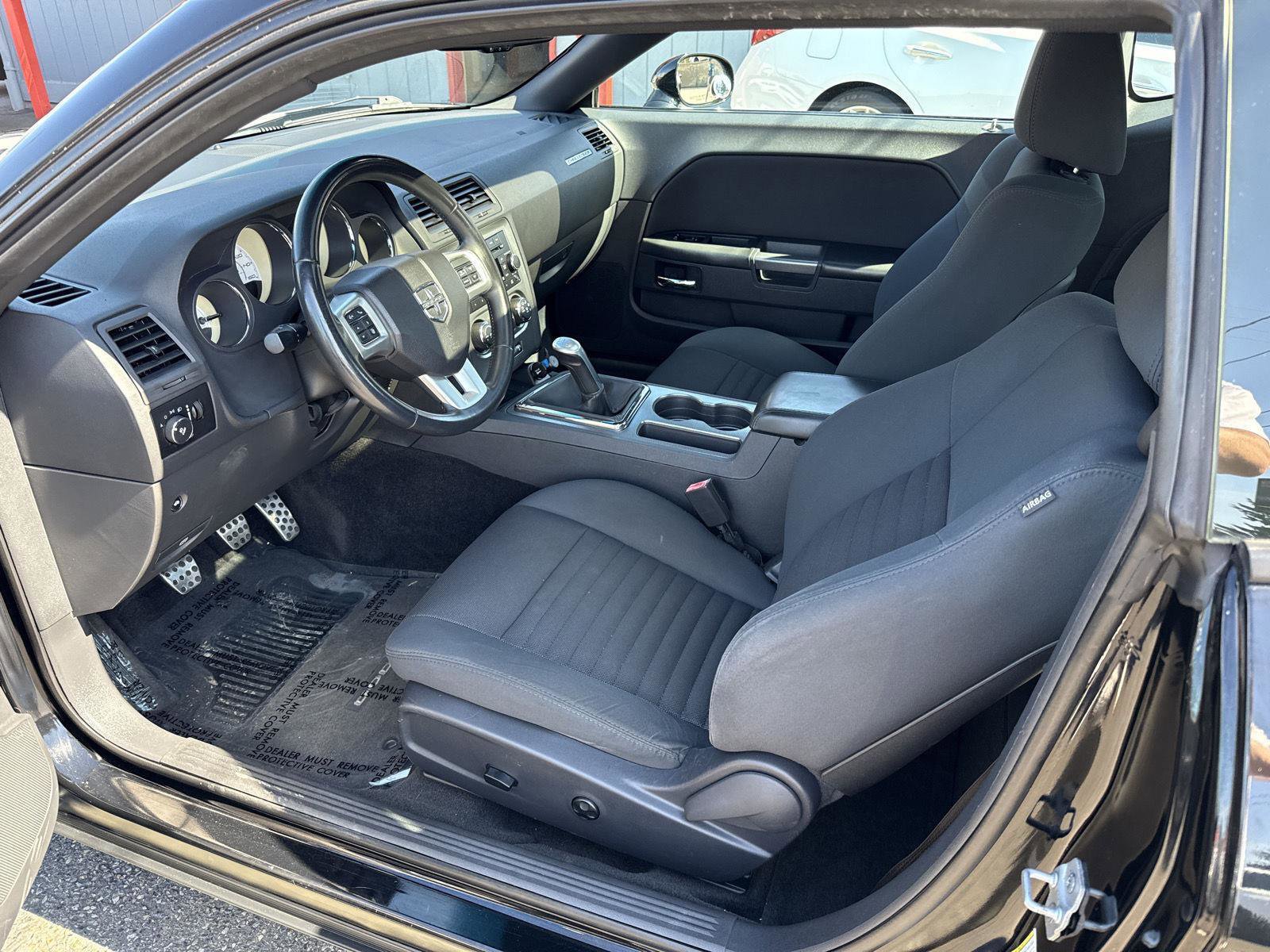 Used 2012 Dodge Challenger R/T image 14