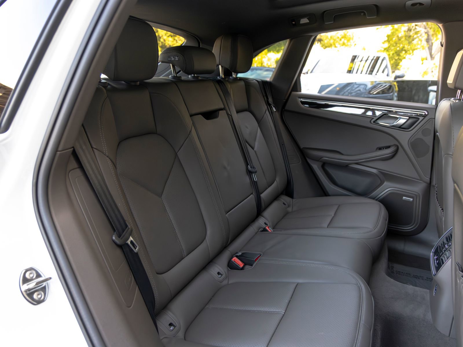 Certified 2026 Porsche Macan image 52