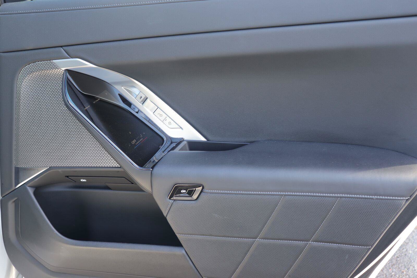 Used 2023 BMW 740i RWD image 18