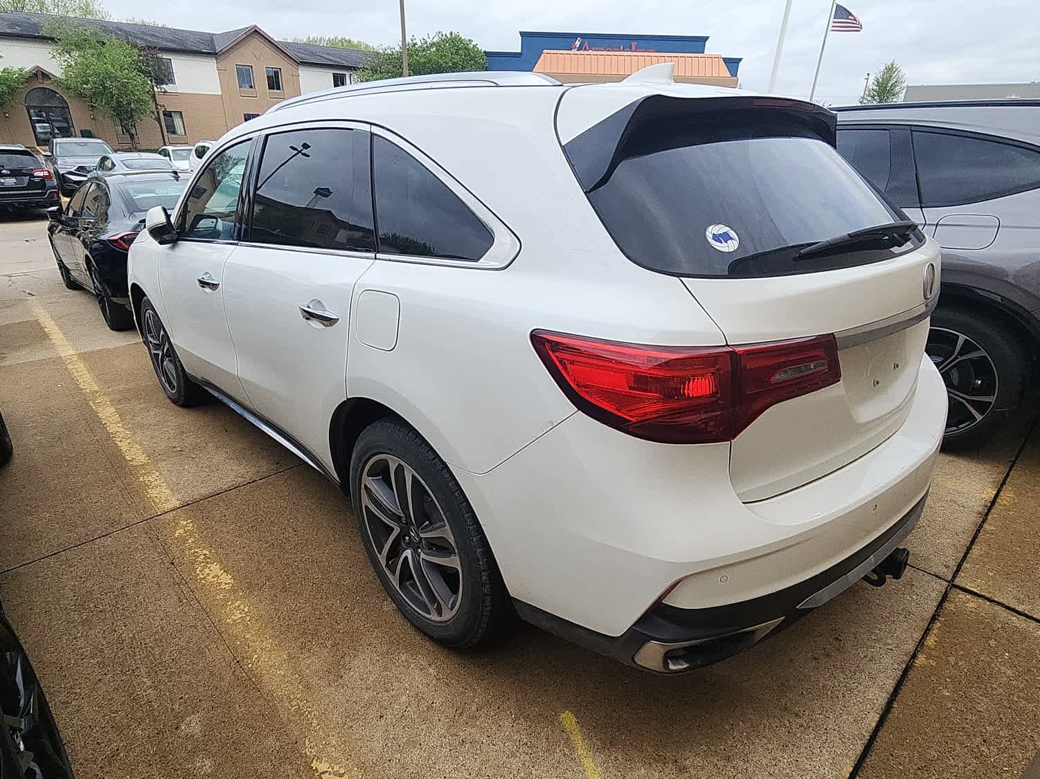 Used 2018 Acura MDX SH-AWD w/ Advance Package image 7