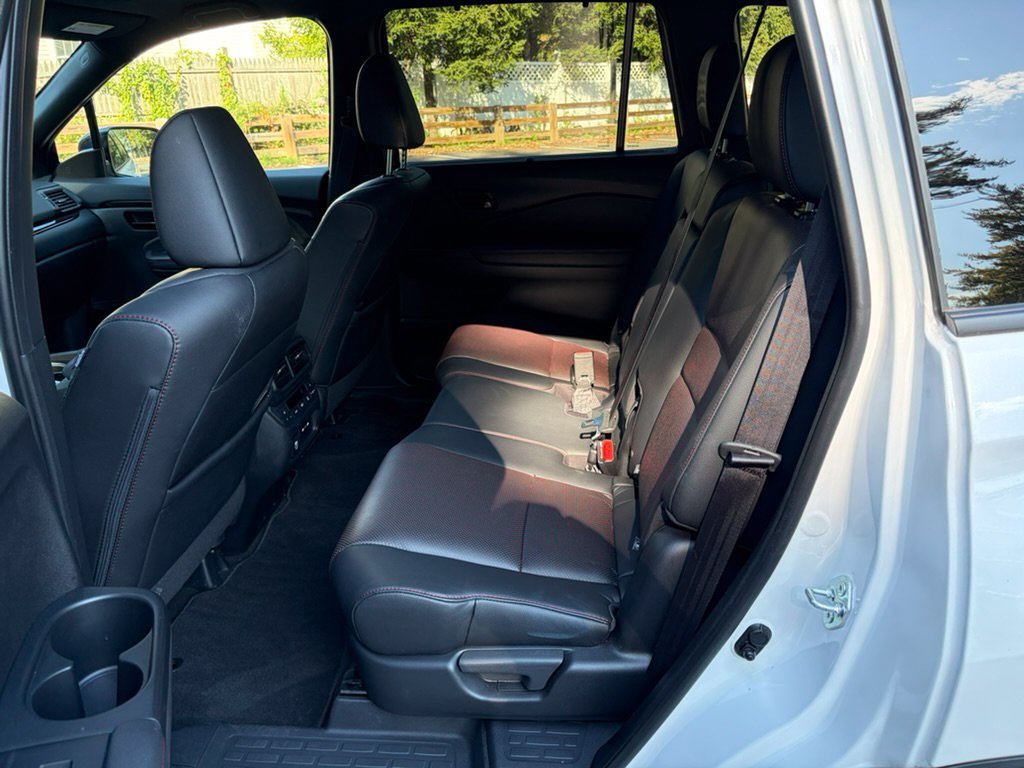Used 2024 Honda Passport Black Edition image 30