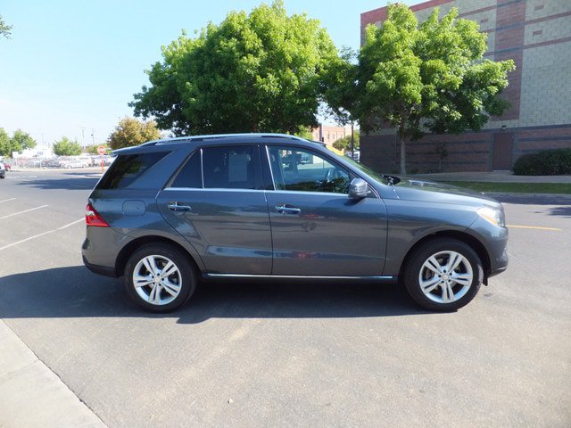 Used 2012 Mercedes-Benz ML 350 BlueTEC 4MATIC image 3