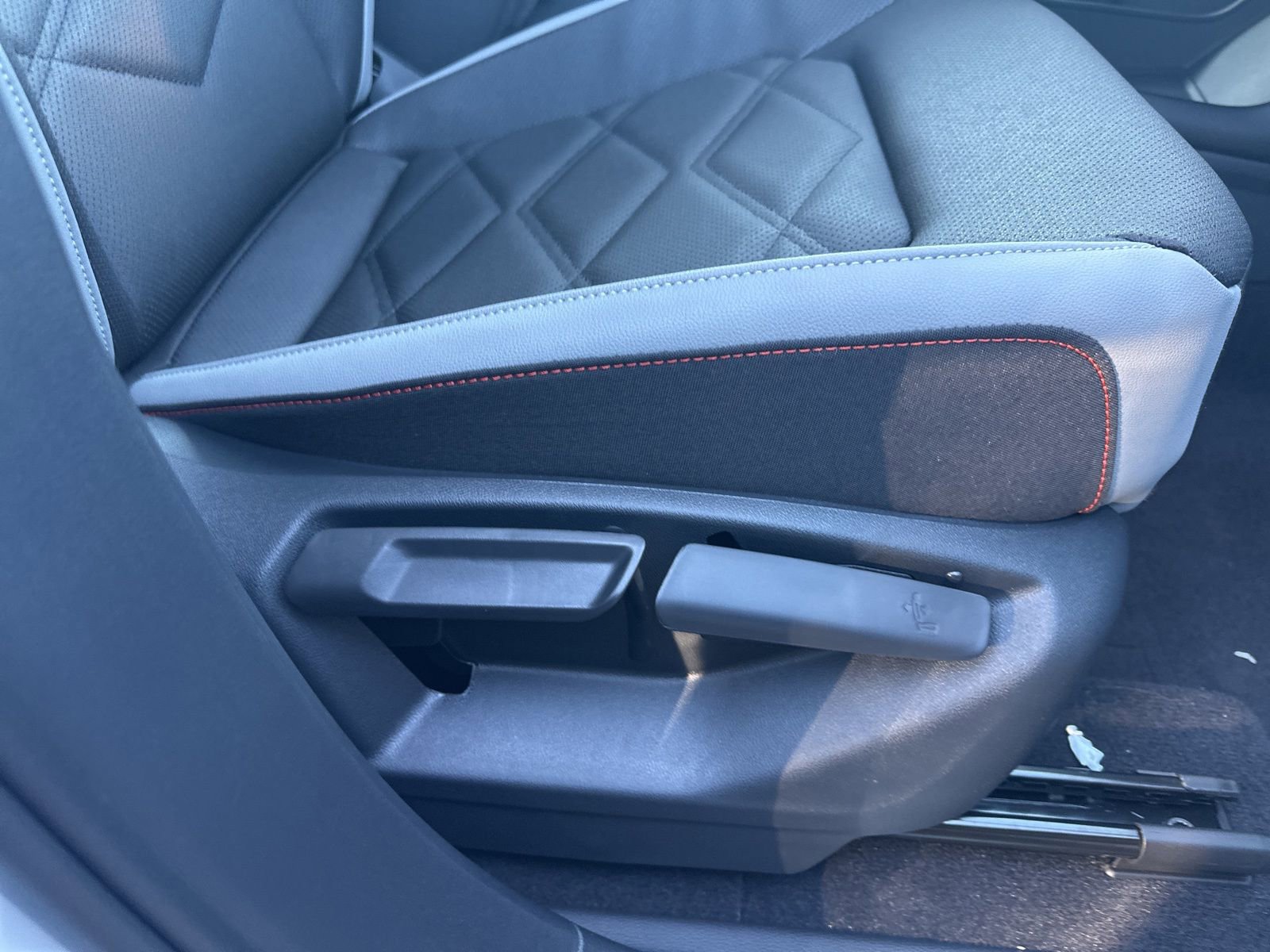 New 2026 Volkswagen Atlas Peak Edition image 46