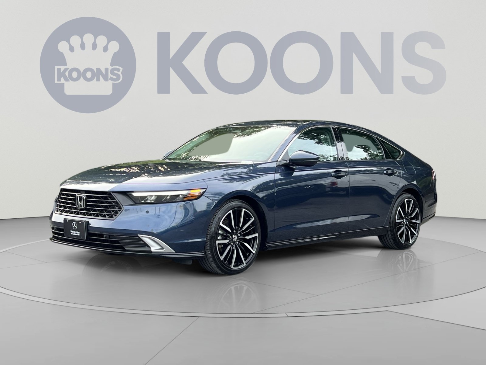 Used 2025 Honda Accord Touring image 5