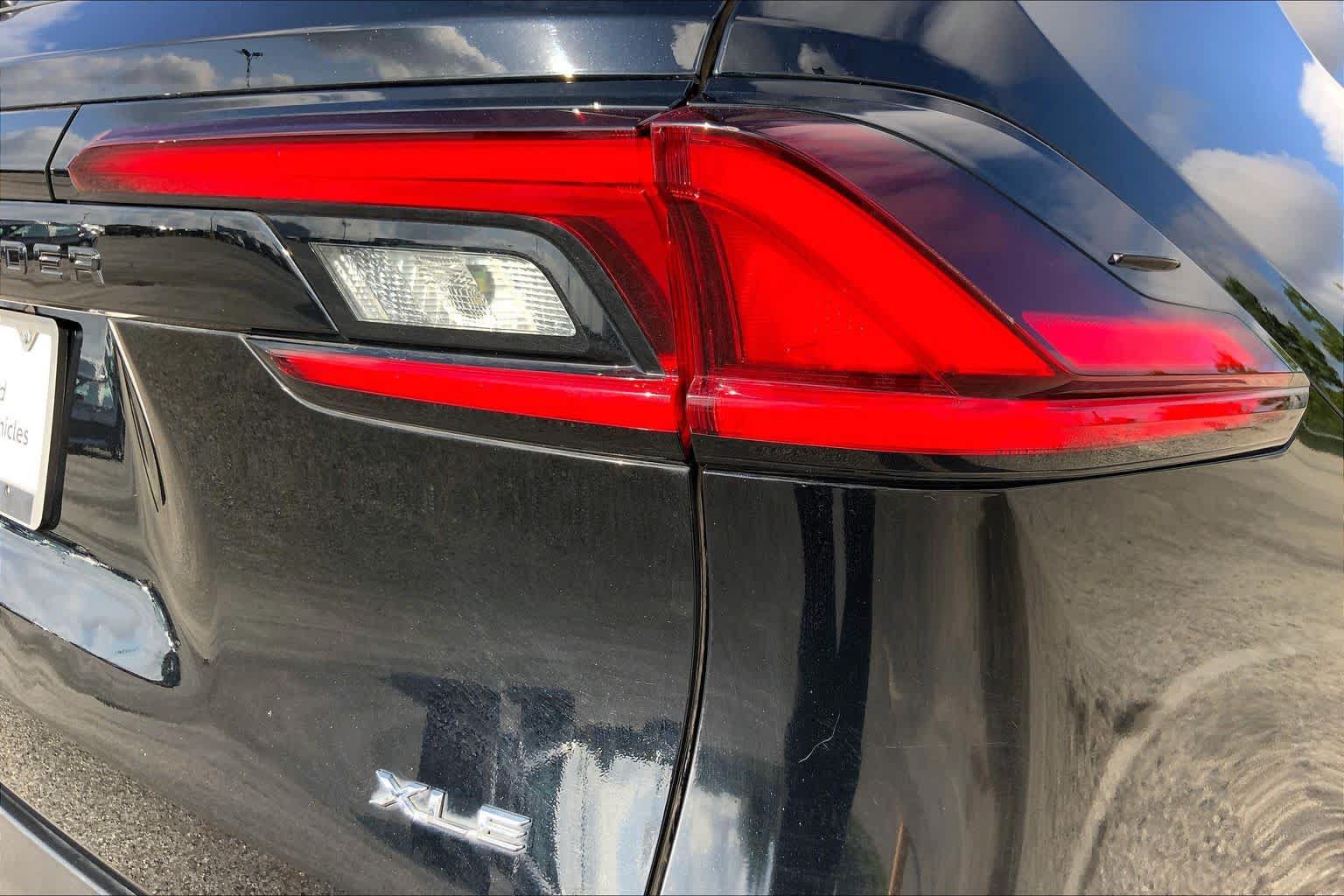 Used 2025 Toyota Grand Highlander AWD image 30
