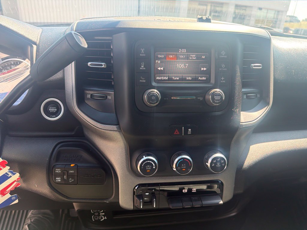 Used 2024 RAM 2500 Tradesman w/ Chrome Appearance Group AWD/4WD image 11
