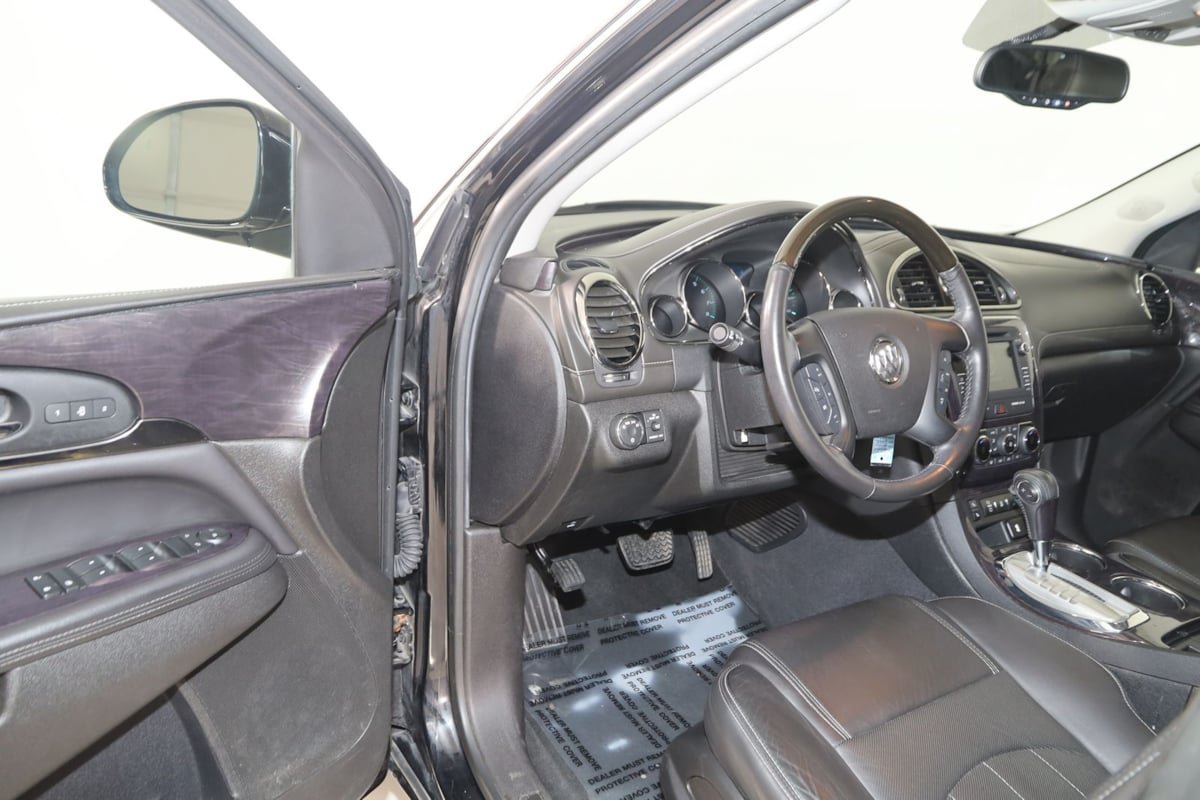 Used 2017 Buick Enclave Leather FWD image 44