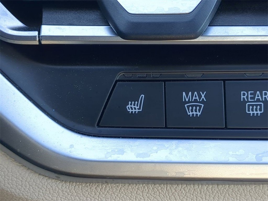 Used 2020 BMW 330i xDrive Sedan w/ Convenience Package image 25