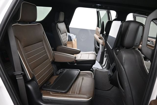 Used 2025 GMC Yukon Denali Ultimate AWD/4WD image 29
