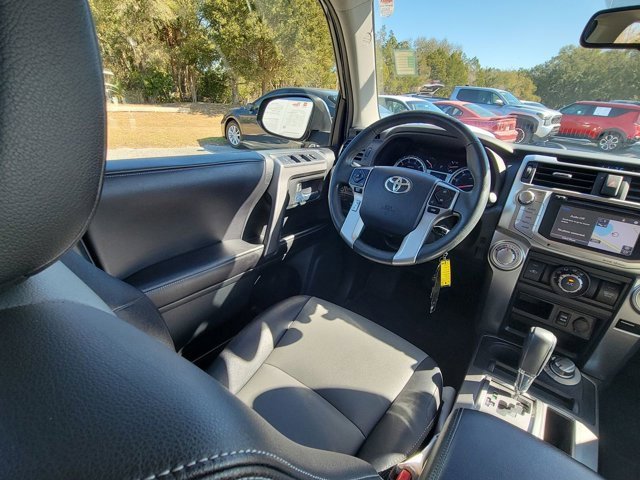Used 2016 Toyota 4Runner SR5 Premium image 7