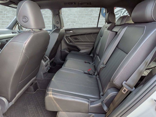 Certified 2024 Volkswagen Tiguan SE R-Line FWD image 14