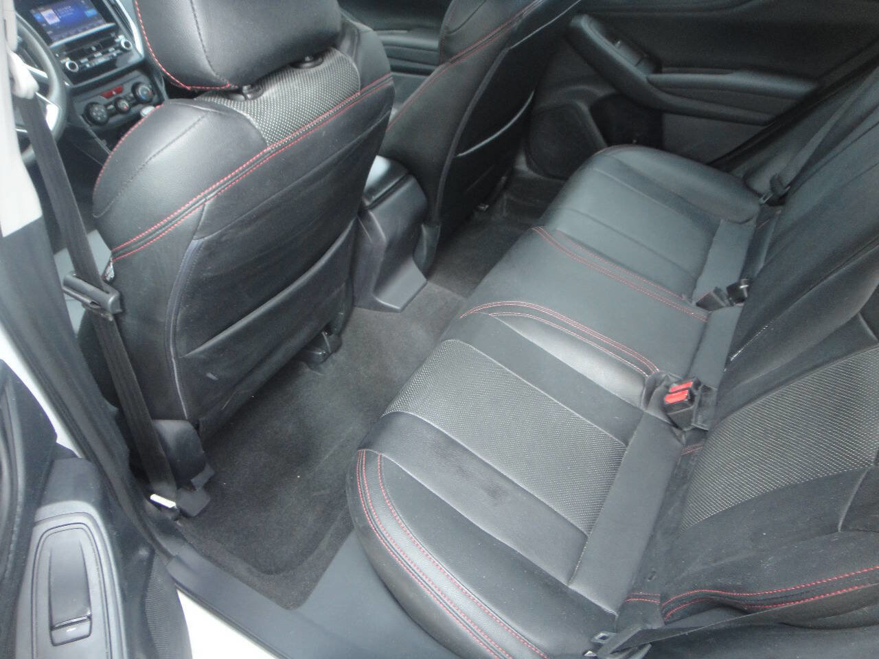 Used 2021 Subaru Impreza 2.0i Premium image 11