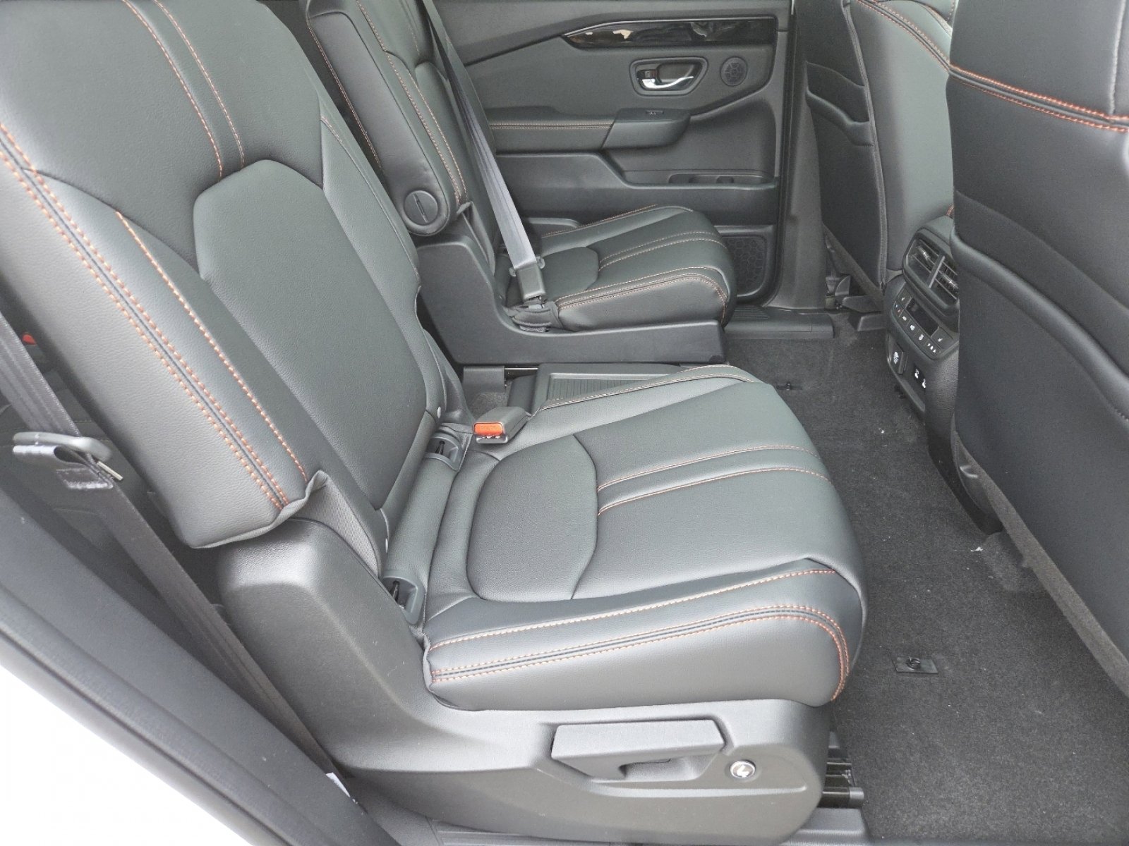 New 2026 Honda Pilot TrailSport image 24