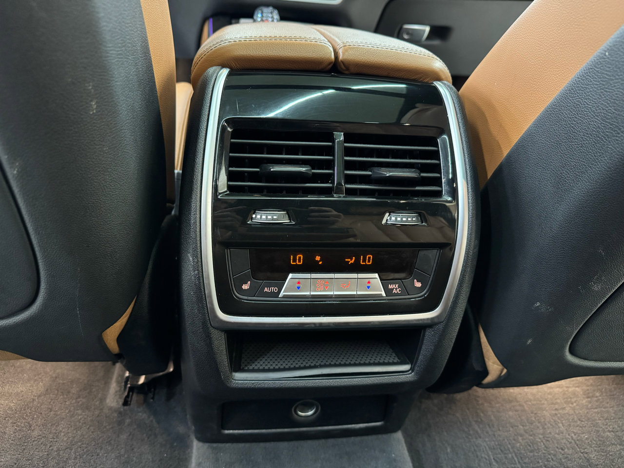 Used 2022 BMW X5 sDrive40i w/ Luxury Seating Package image 46