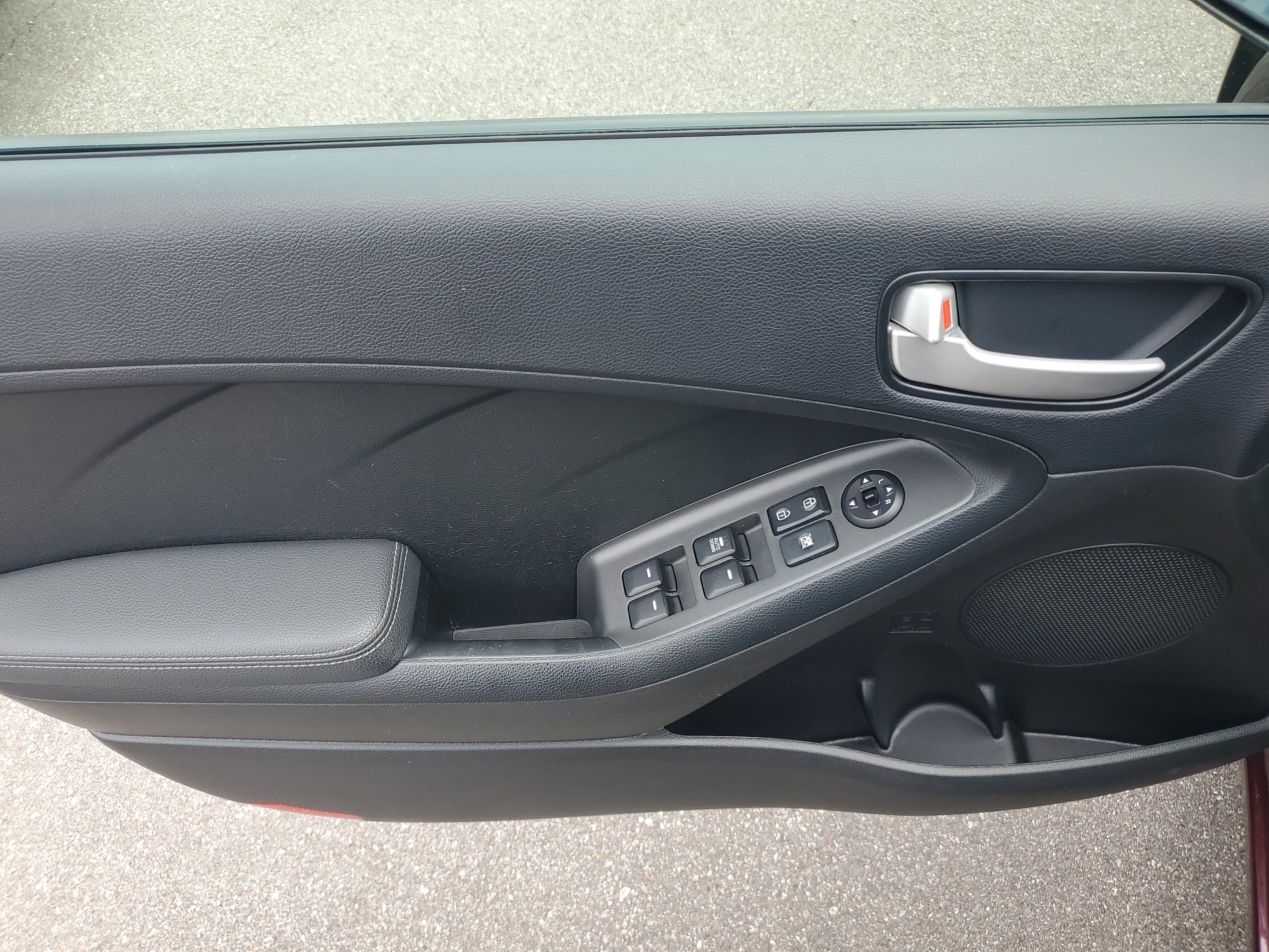 Used 2017 Kia Forte LX w/ LX Popular Package image 18