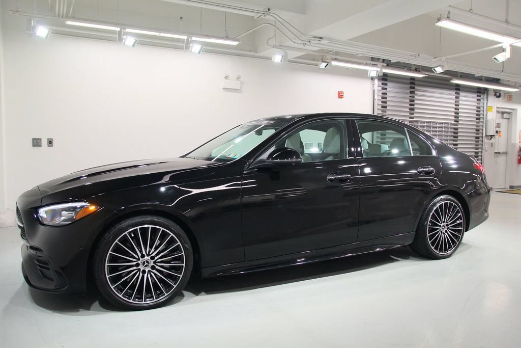 Used 2024 Mercedes-Benz C 300 4MATIC Sedan image 4