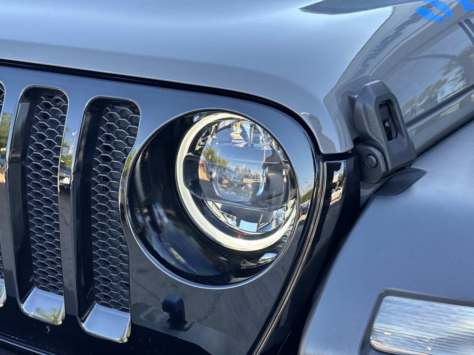 Used 2023 Jeep Wrangler Unlimited Sport AWD/4WD image 8