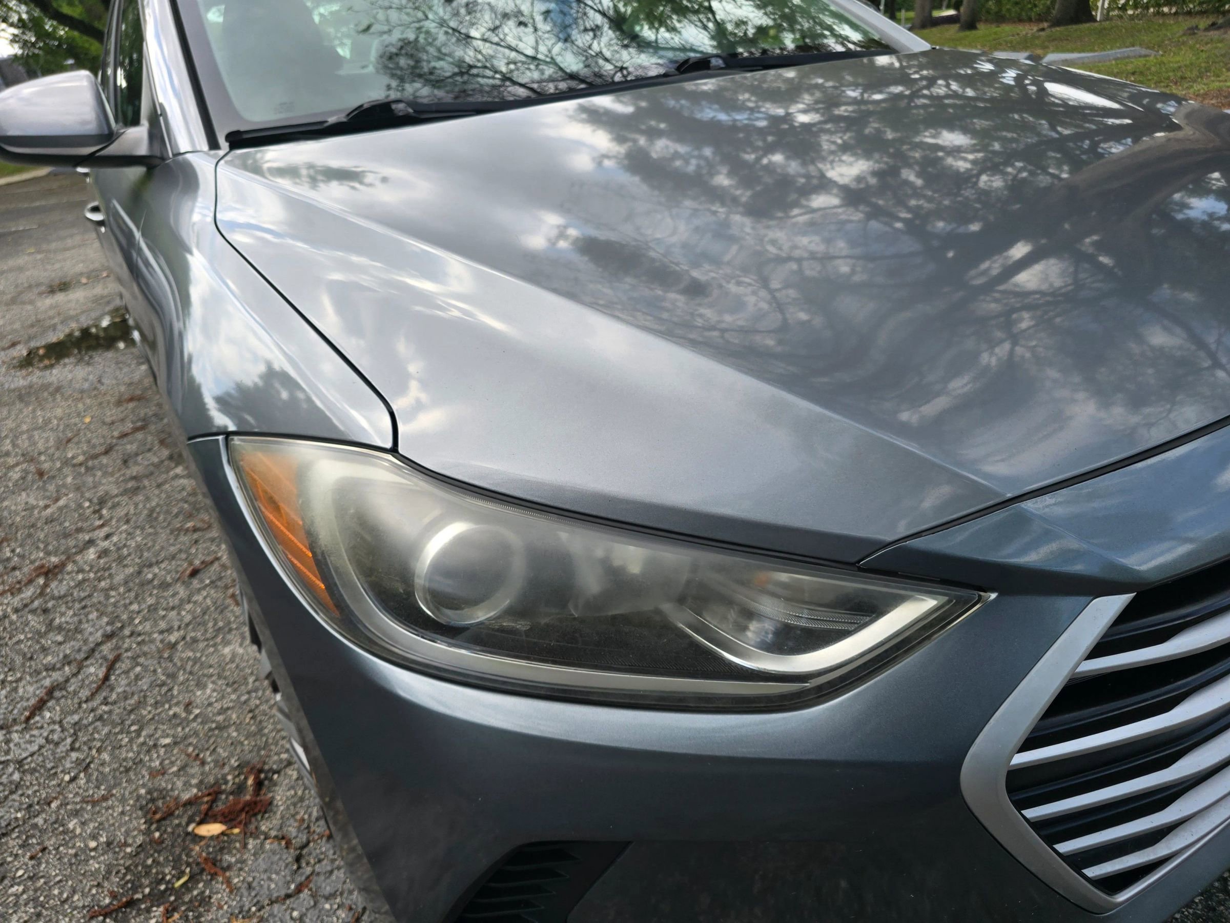 Used 2017 Hyundai Elantra SE image 17