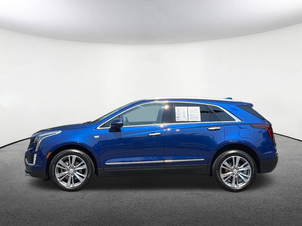Certified 2025 Cadillac XT5 Premium Luxury w/ Technology Package AWD/4WD image 17