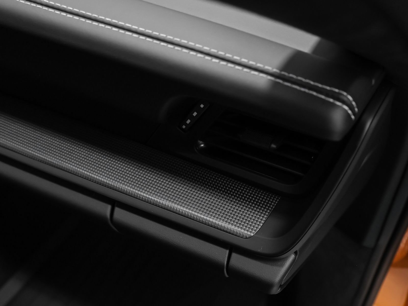 Certified 2025 Porsche 911 Carrera GTS image 43