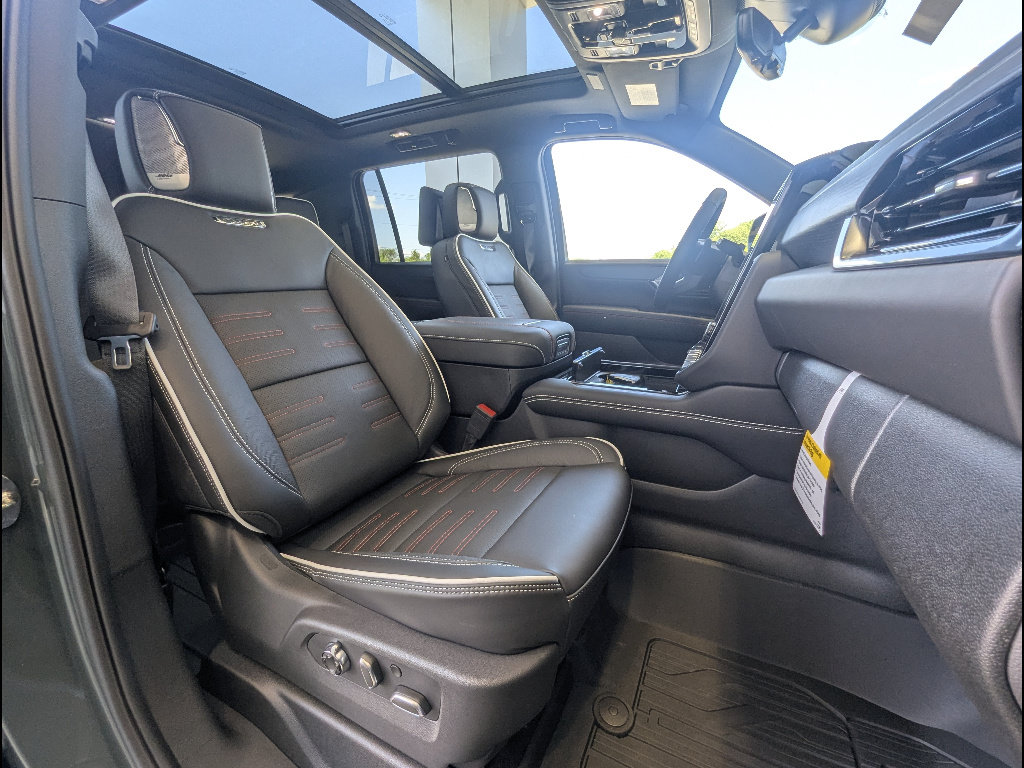 New 2026 GMC Yukon XL AT4 Ultimate w/ LPO, Floor Liner Package AWD/4WD image 14