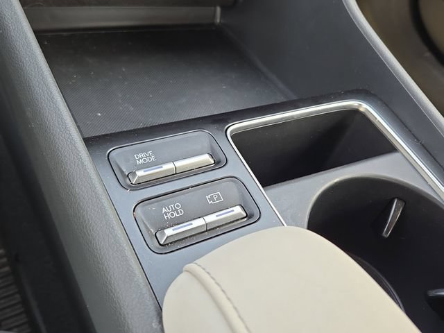 Certified 2025 Hyundai Sonata SEL AWD/4WD image 16