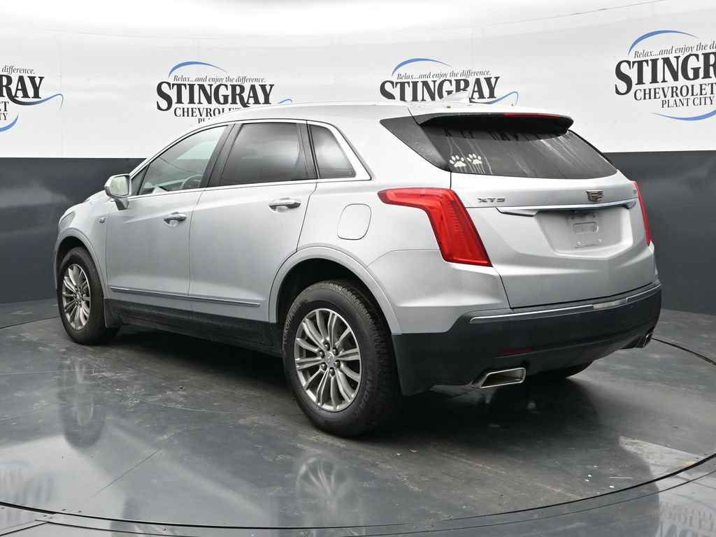 Used 2017 Cadillac XT5 Luxury w/ Driver Awareness Package FWD image 5
