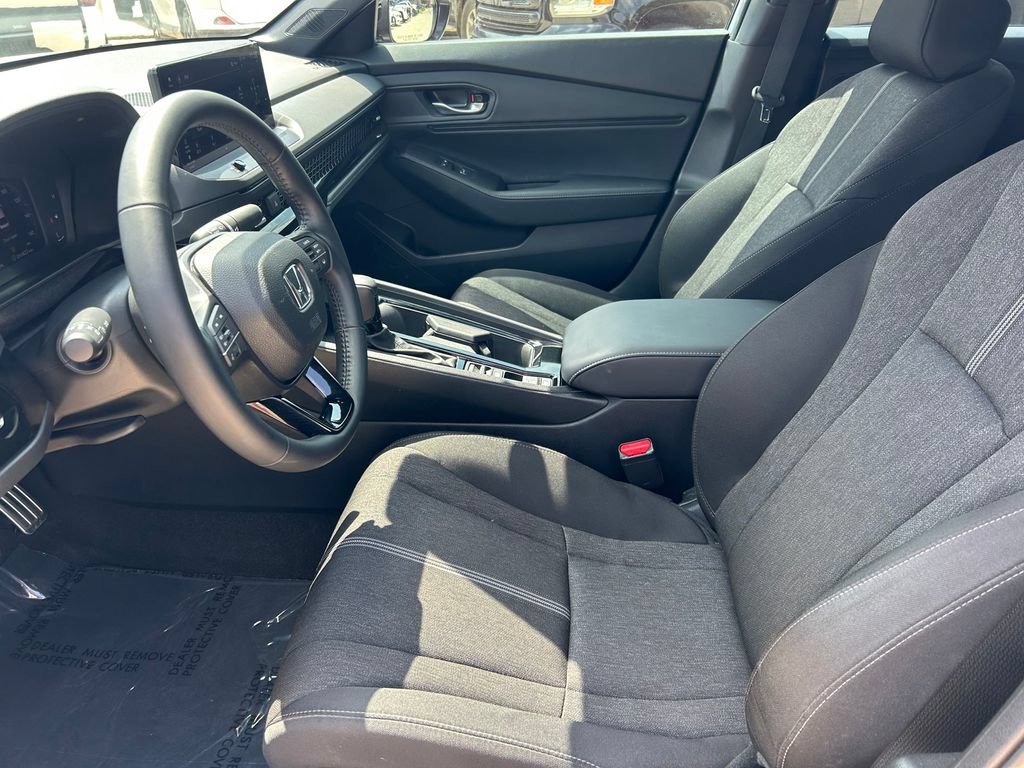 Used 2025 Honda Accord Sport image 11