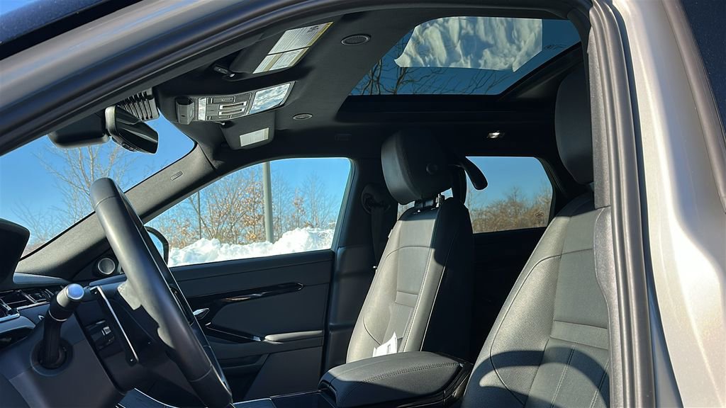 Used 2024 Land Rover Range Rover Evoque Dynamic SE image 10
