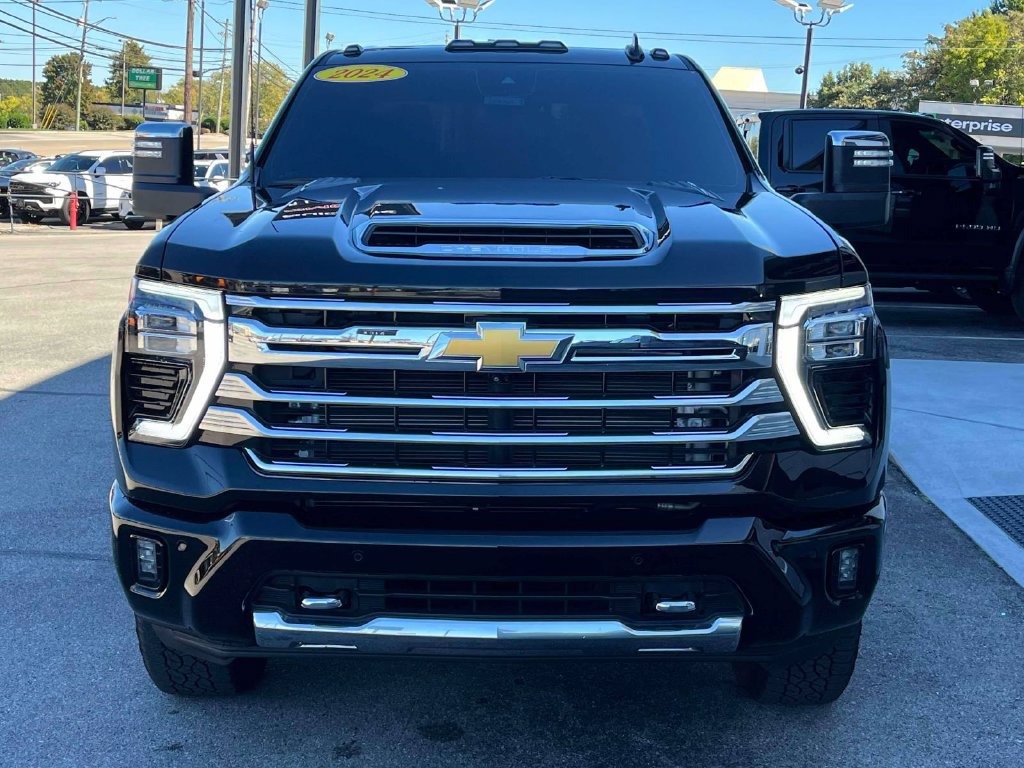 Certified 2024 Chevrolet Silverado 2500 High Country w/ High Country Premium Package AWD/4WD image 8