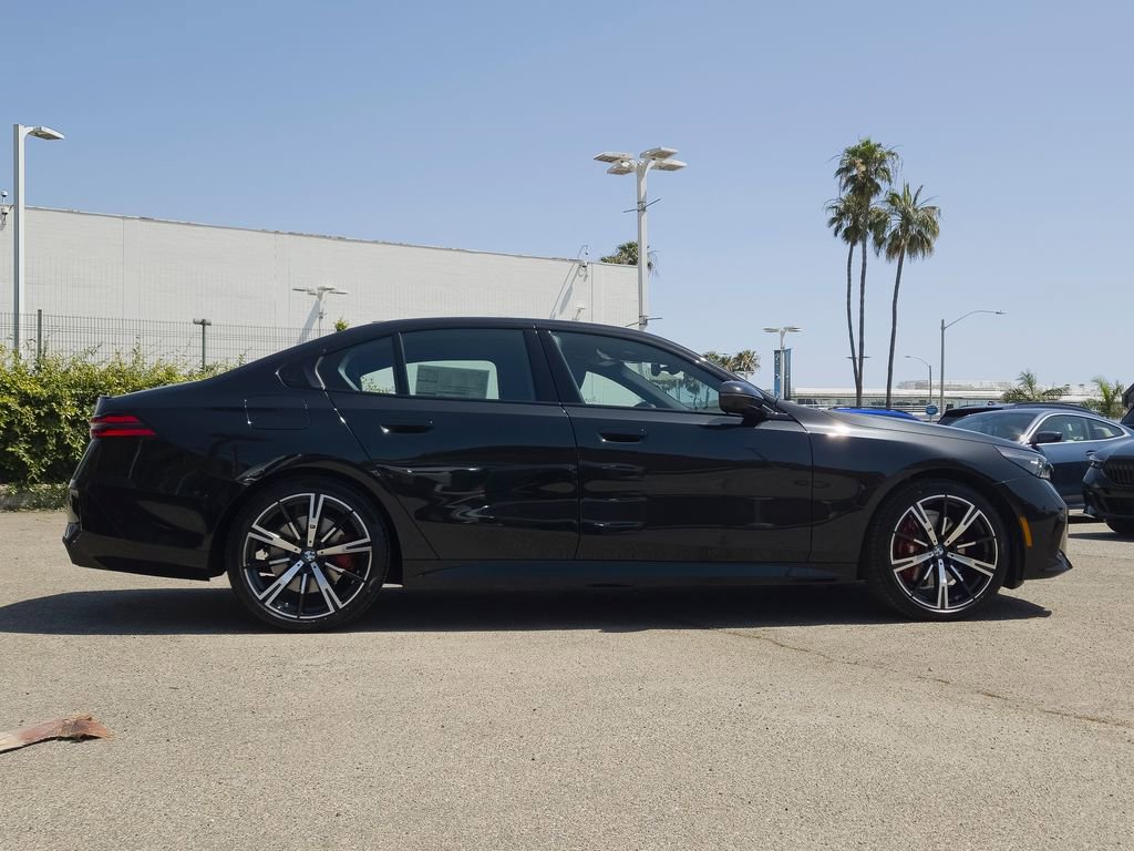 New 2026 BMW 530i w/ M Sport Package RWD image 4