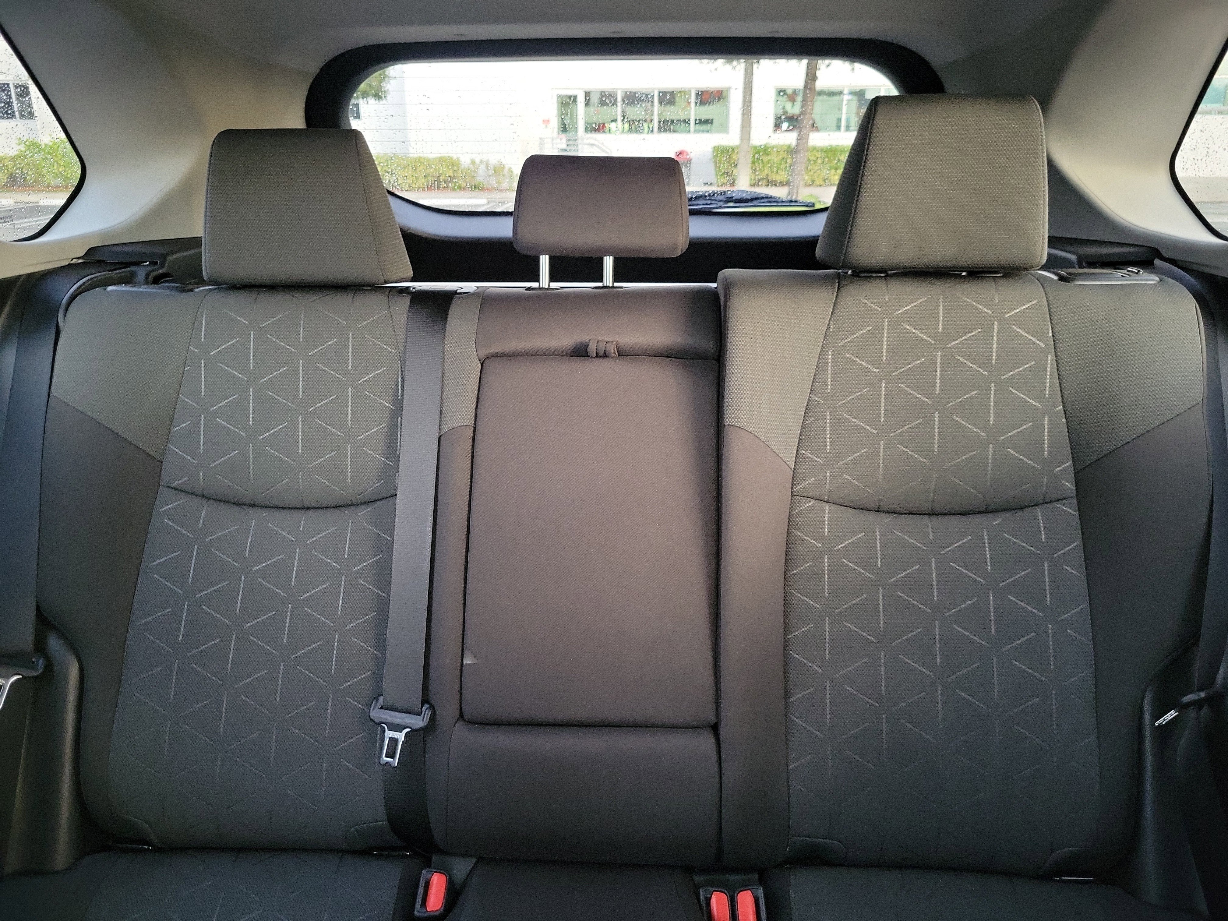 Used 2022 Toyota RAV4 XLE image 21