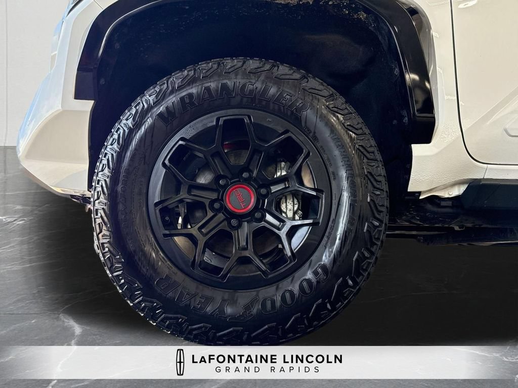 Used 2025 Toyota Tacoma TRD Pro AWD/4WD image 34