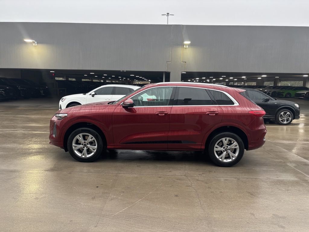 Certified 2025 Audi Q5 Premium w/ Convenience Package image 9