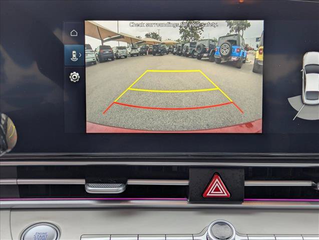 Used 2023 Hyundai Elantra Limited w/ Cargo Package FWD image 12