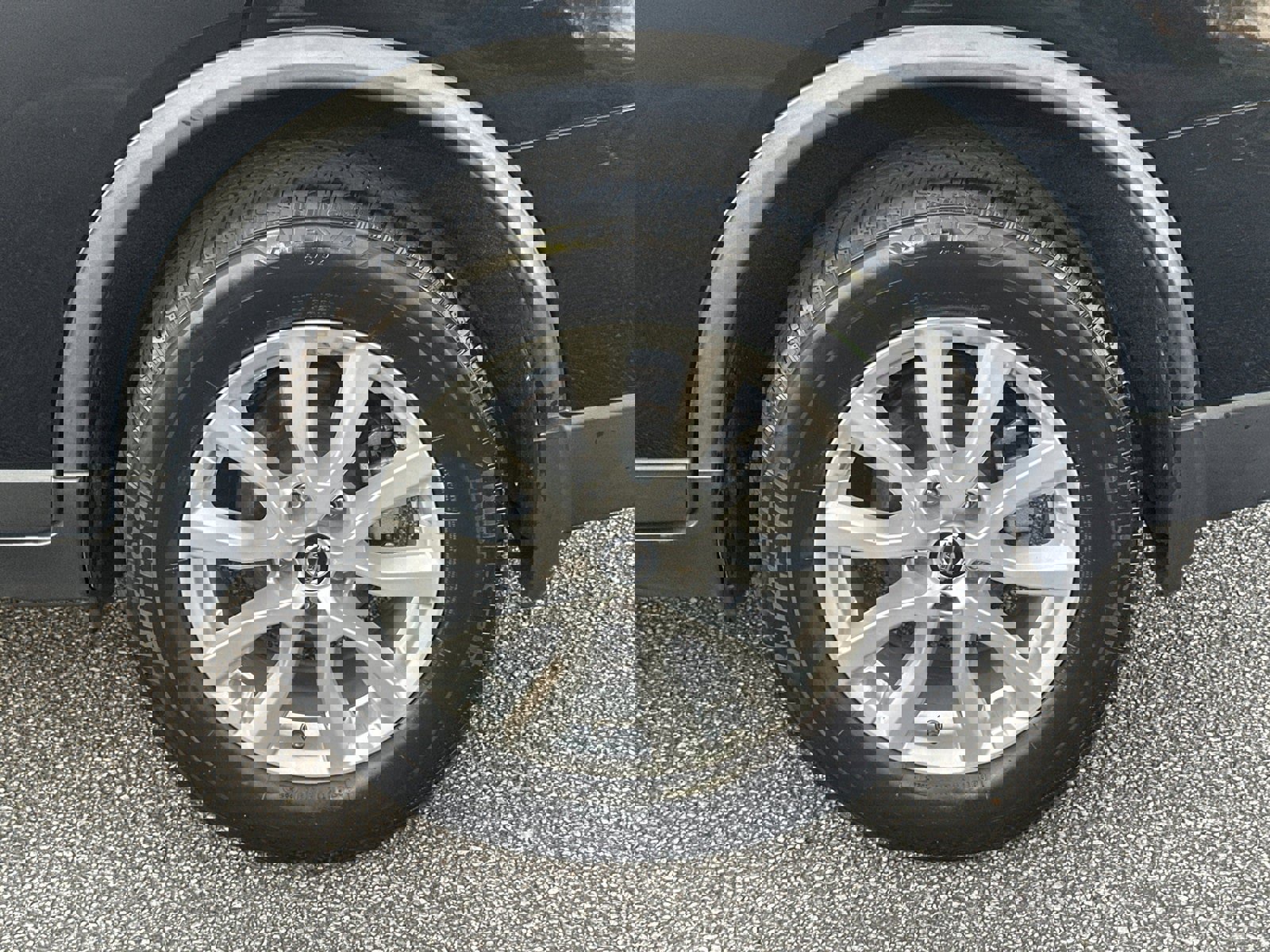 Used 2020 Nissan Rogue SV image 20